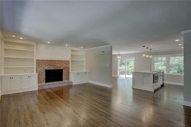 6401 W 66th St, Overland Park, KS 66202