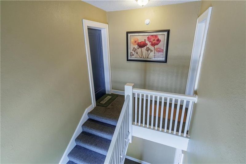 321 E 43rd St #3E, Kansas City, MO 64111