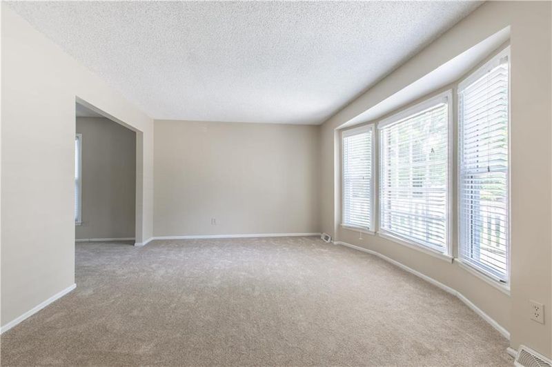 14923 W 90th St, Lenexa, KS 66215