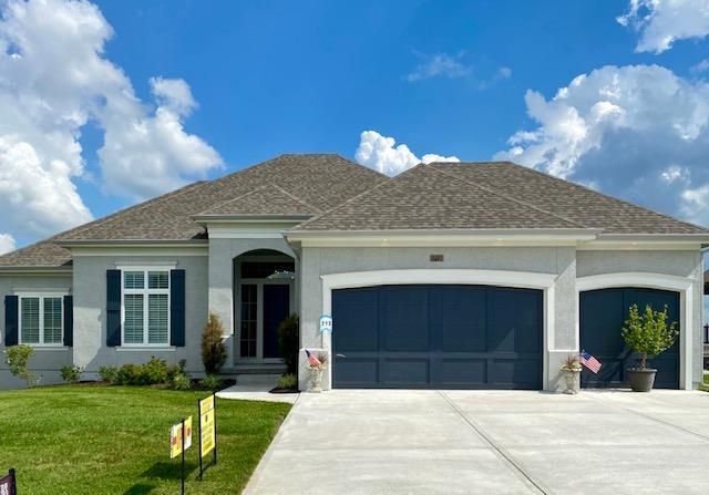 17133 Bradshaw St, Overland Park, KS 66221