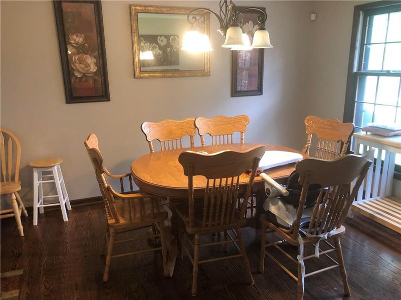 18 Ridgeland Rd, St Joseph, MO 64505