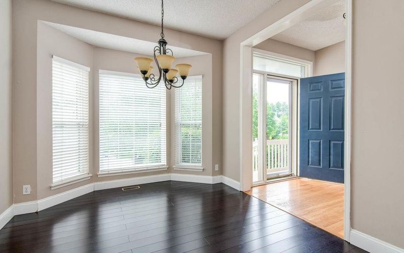 5711 N Ames Ave, Kansas City, MO 64151