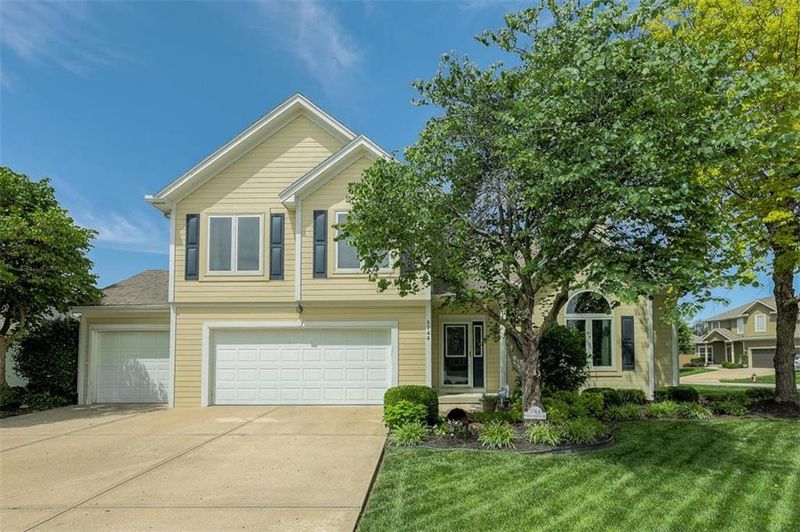 5744 N Beaman Ave, Kansas City, MO 64151