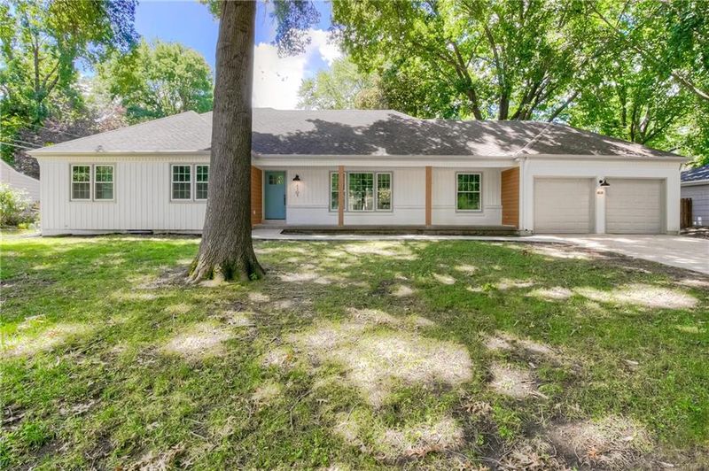 4101 W 98th Ter, Overland Park, KS 66207