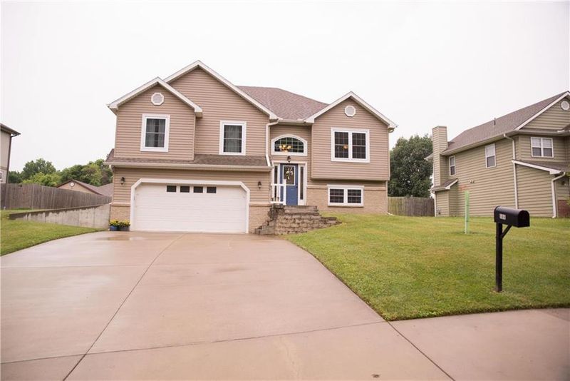 506 R St, Atchison, KS 66002