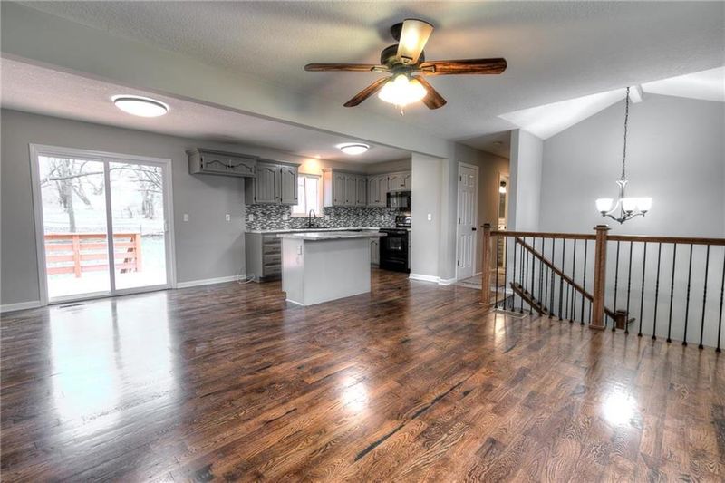 507 NE 112th Ter, Kansas City, MO 64155