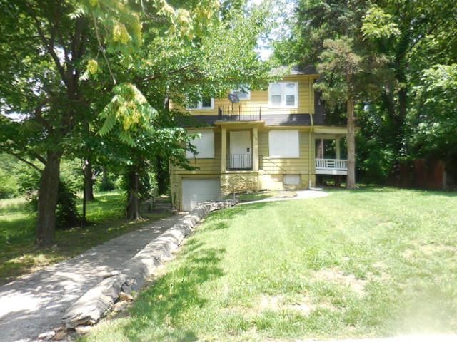 3708 E 61st St, Kansas City, MO 64130