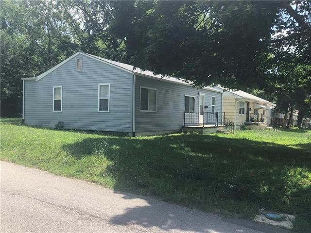 8301 Paseo Blvd, Kansas City, MO 64131