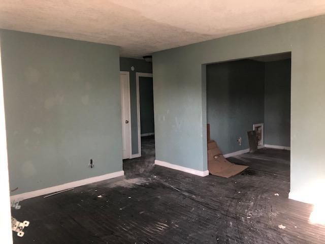 7912 Prospect Ave, Kansas City, MO 64131