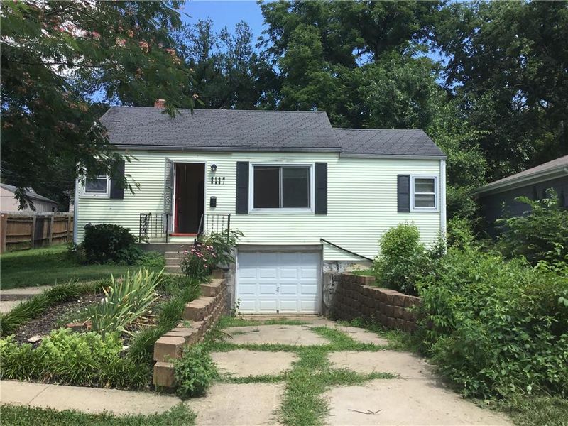 8137 Main St, Kansas City, MO 64114