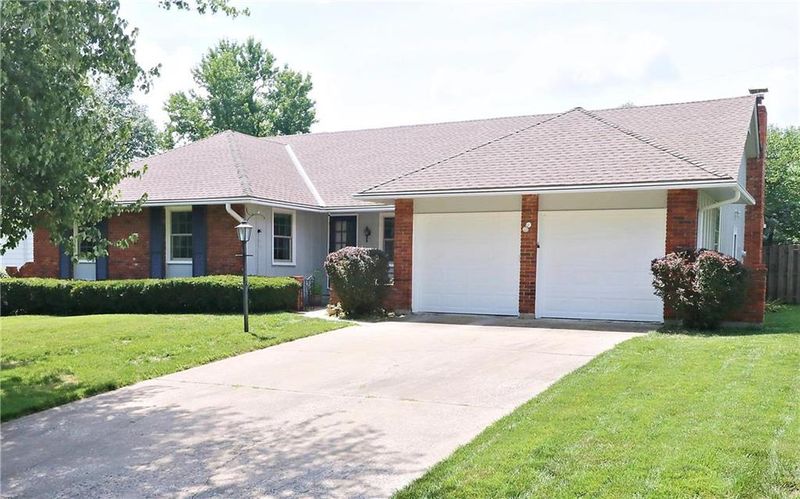 207 E 115th Ter, Kansas City, MO 64114