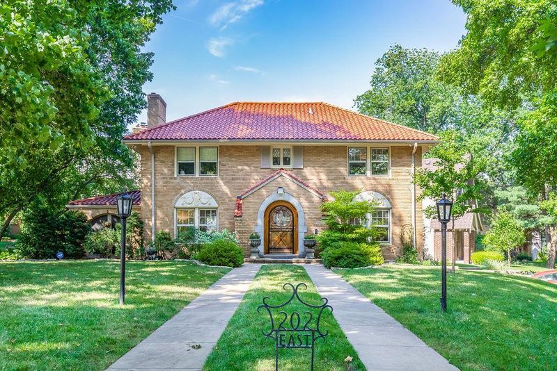 202 E 68th Ter, Kansas City, MO 64113