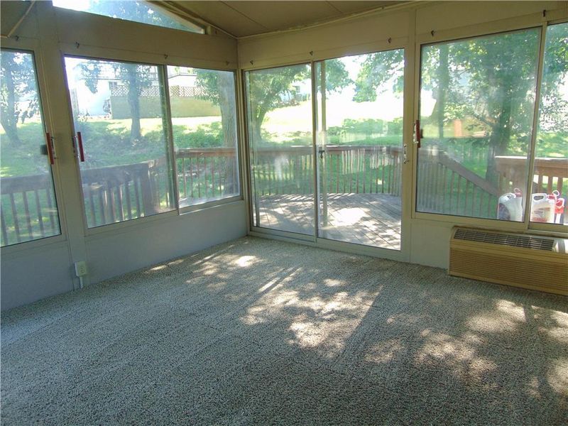 1329 Linden Rd, Liberty, MO 64068