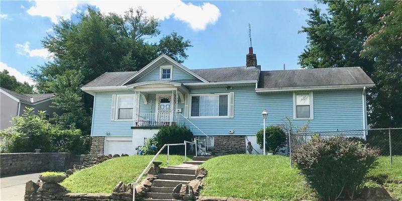 3517 E 46th St, Kansas City, MO 64130