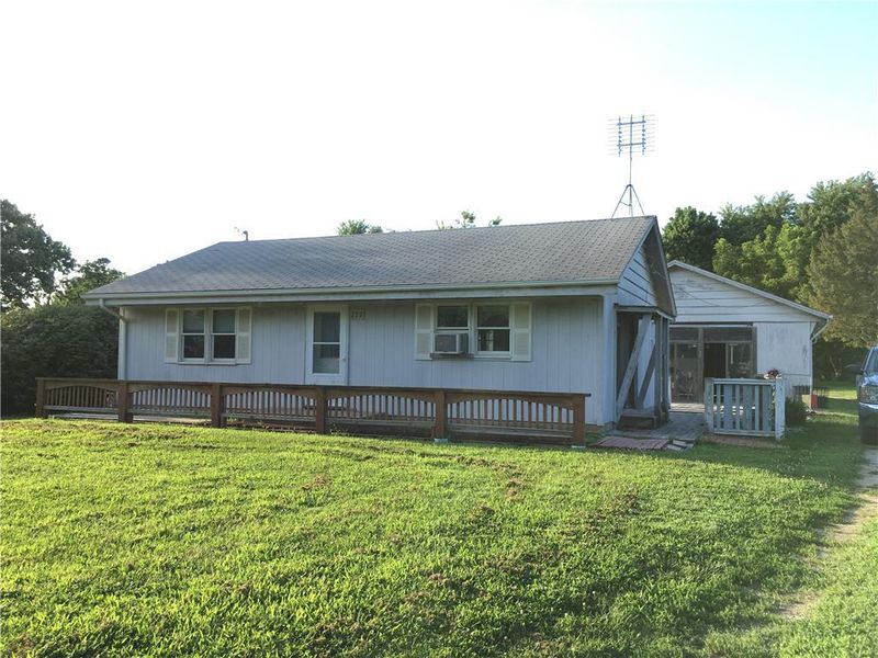222 W Warren St, Williamsburg, KS 66095
