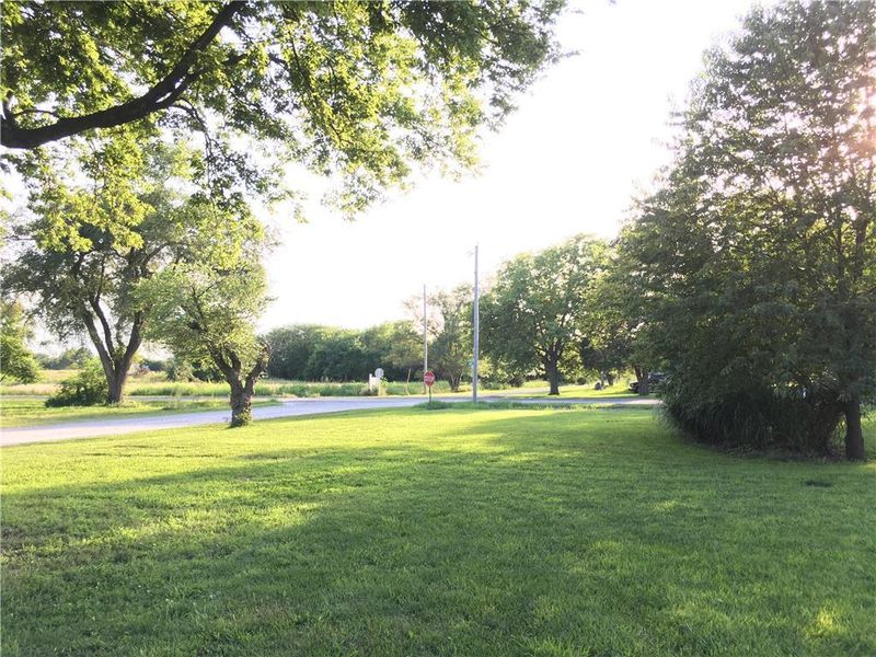 222 W Warren St, Williamsburg, KS 66095