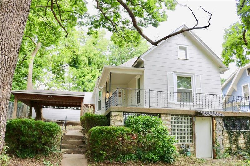 3424 Genessee St, Kansas City, MO 64111