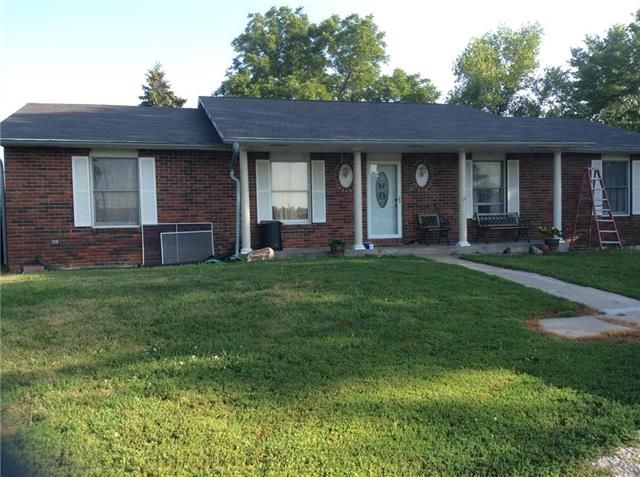 12812 County Road 332 Rd, Savannah, MO 64485