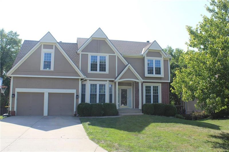 12806 Barton St, Overland Park, KS 66213