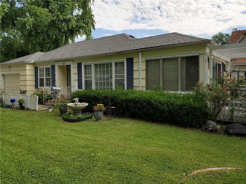 521 4th St, Osawatomie, KS 66064