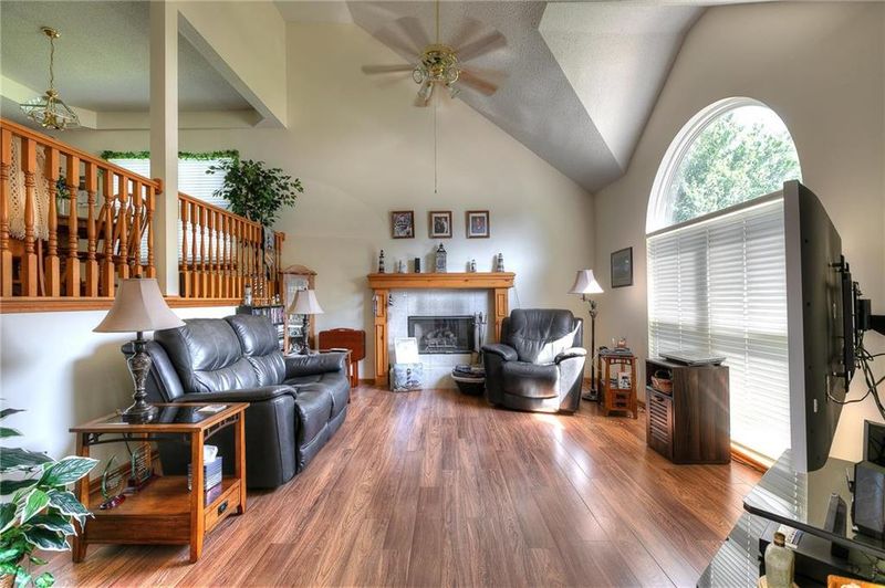 8710 N Carson Ave, Kansas City, MO 64153