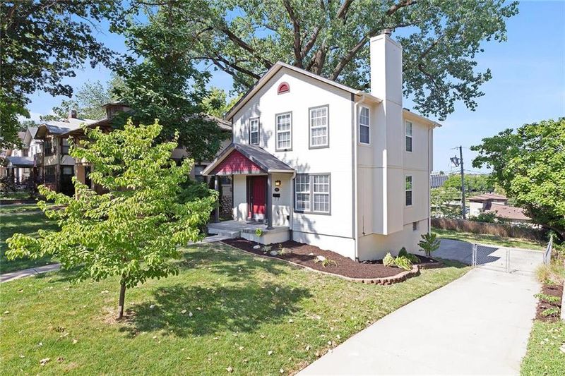 4944 Forest Ave, Kansas City, MO 64110