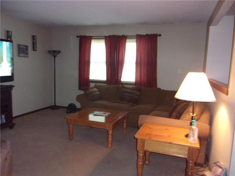 508 E Osage St, Paola, KS 66071