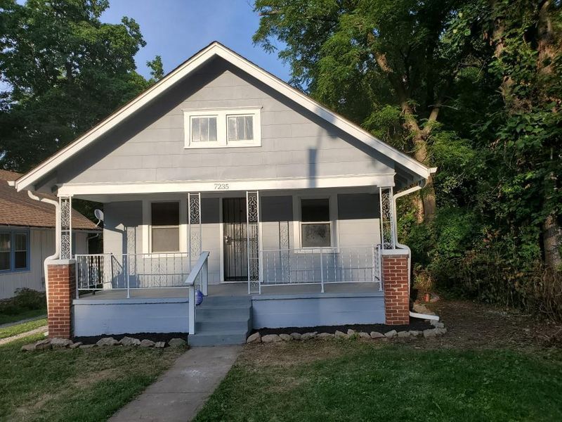 7235 Park Ave, Kansas City, MO 64132