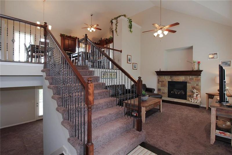1311 NE 107th St, Kansas City, MO 64155
