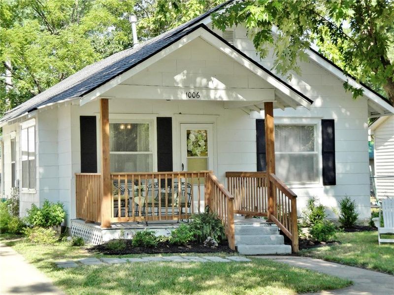 1006 N Cedar St, Ottawa, KS 66067