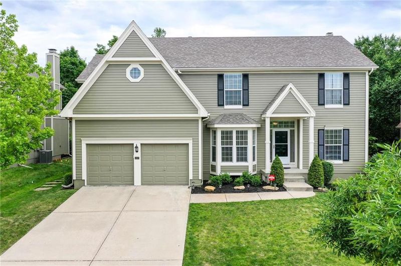 5207 W 155th Ter, Overland Park, KS 66224