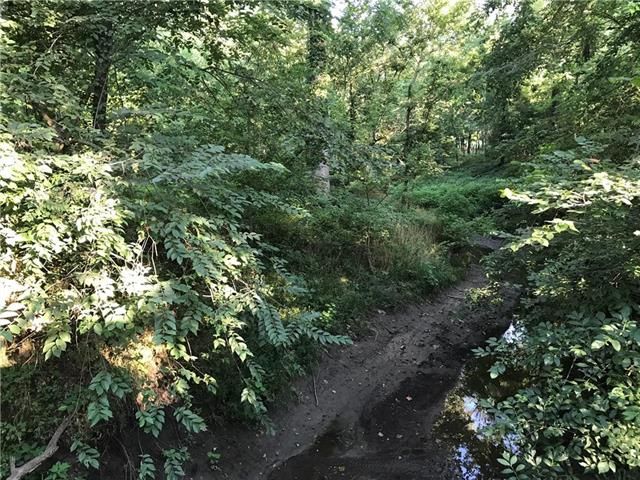 18000 Ozark Ln, Higginsville, MO 64037
