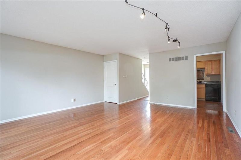 1708 E 97th St, Kansas City, MO 64131