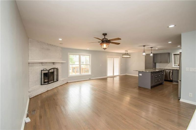 16005 W 145th Ter, Olathe, KS 66062