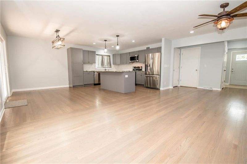 16005 W 145th Ter, Olathe, KS 66062