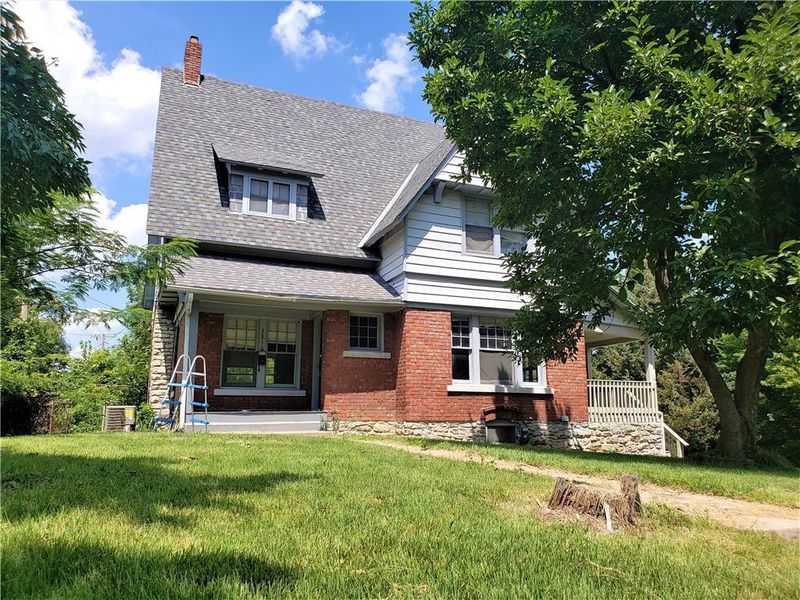 3816 E 61st St, Kansas City, MO 64130