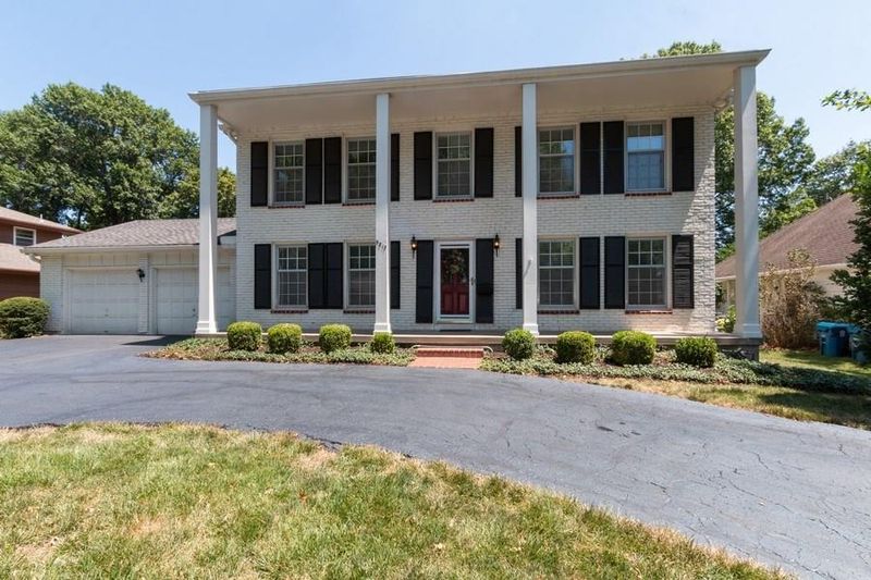 9817 Lamar Ave, Overland Park, KS 66207