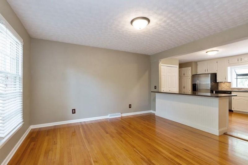 9817 Lamar Ave, Overland Park, KS 66207