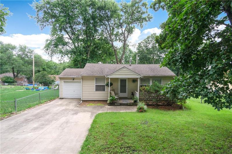 722 Birch St, Eudora, KS 66025