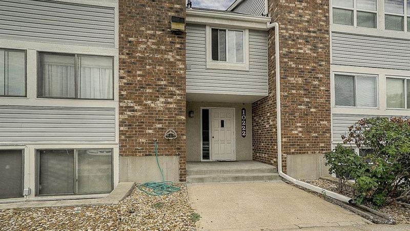 10222 W 96th #e Ter #E, Overland Park, KS 66212
