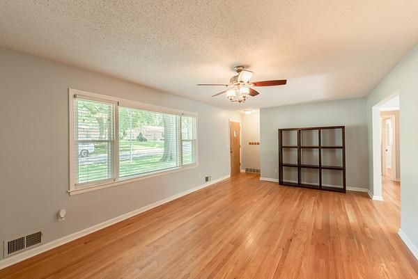 4424 Norwood Ave, Kansas City, MO 64133