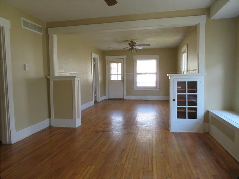 1233 Main St, Osawatomie, KS 66064