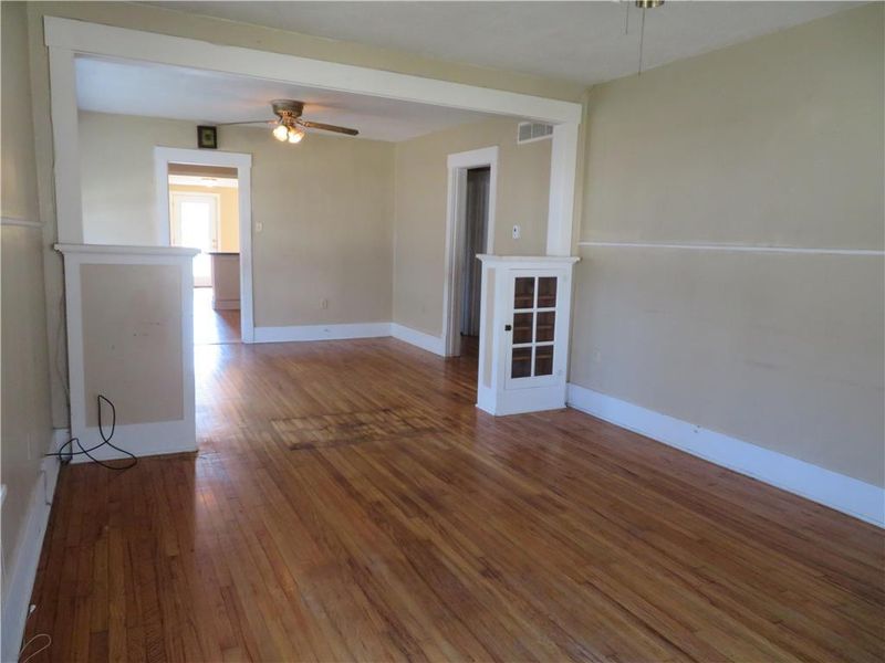 1233 Main St, Osawatomie, KS 66064