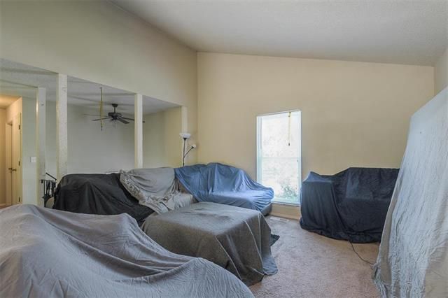 9609 Manning Ave, Kansas City, MO 64134