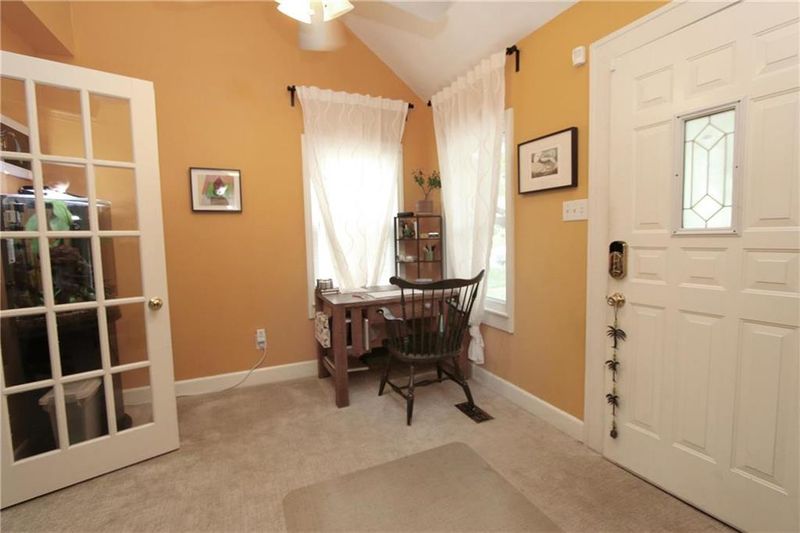 5015 Lydia Ave, Kansas City, MO 64110