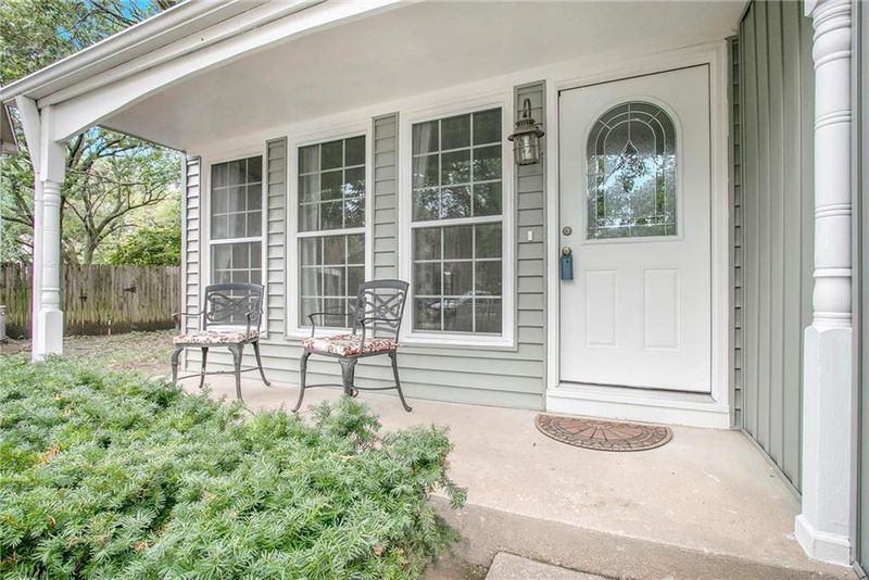 10130 W 86th St, Overland Park, KS 66212
