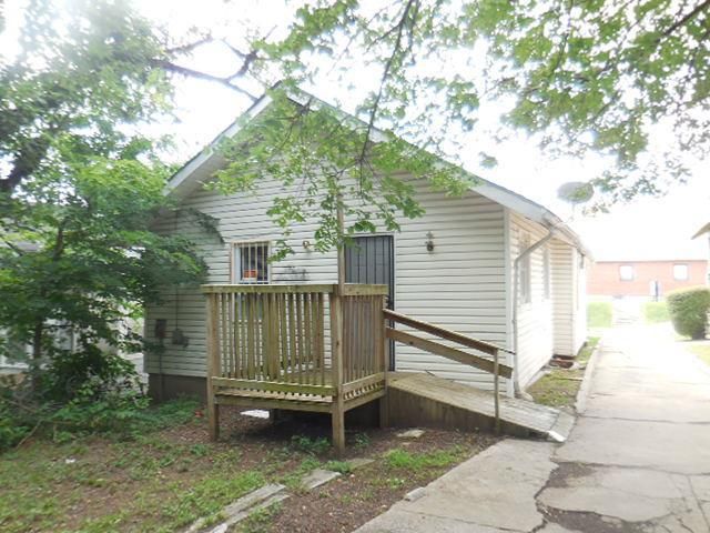 3614 E 35th St, Kansas City, MO 64128