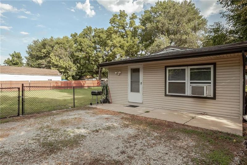 1026 Miami St, Leavenworth, KS 66048