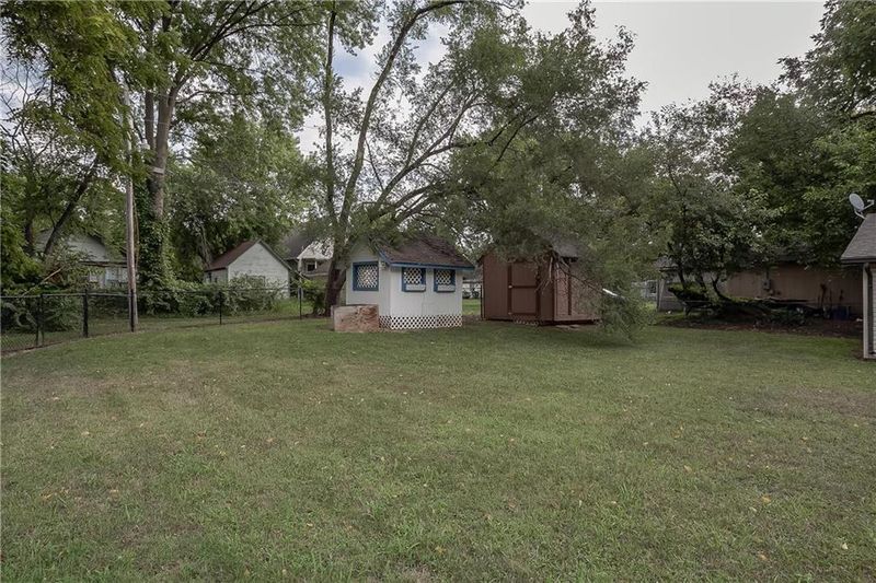 1026 Miami St, Leavenworth, KS 66048