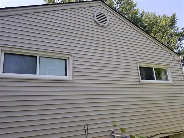 9920 Campbell St, Kansas City, MO 64131